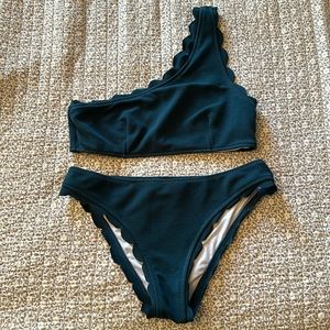 Cupshe bikini top and bottom size xl